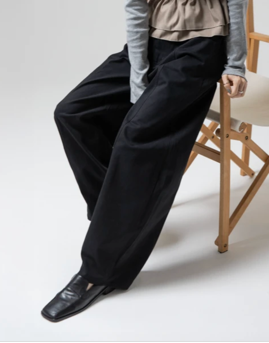 Balloon Silhouette Wide-Leg Pants