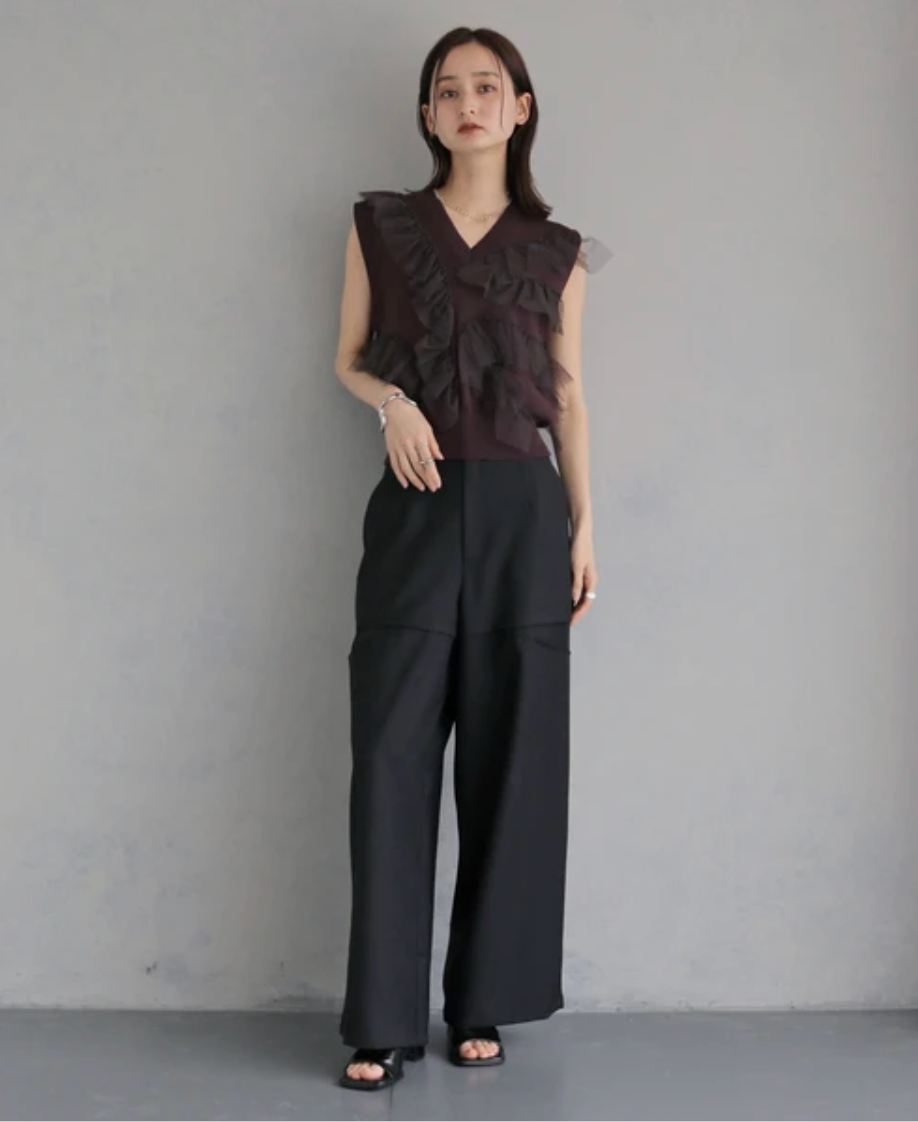 Ruffle Tulle V-Neck Knit Vest
