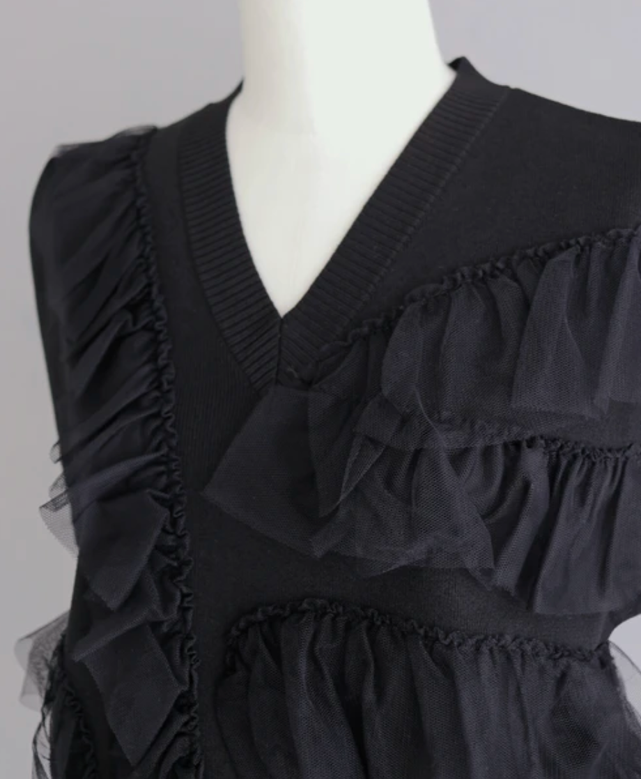 Ruffle Tulle V-Neck Knit Vest