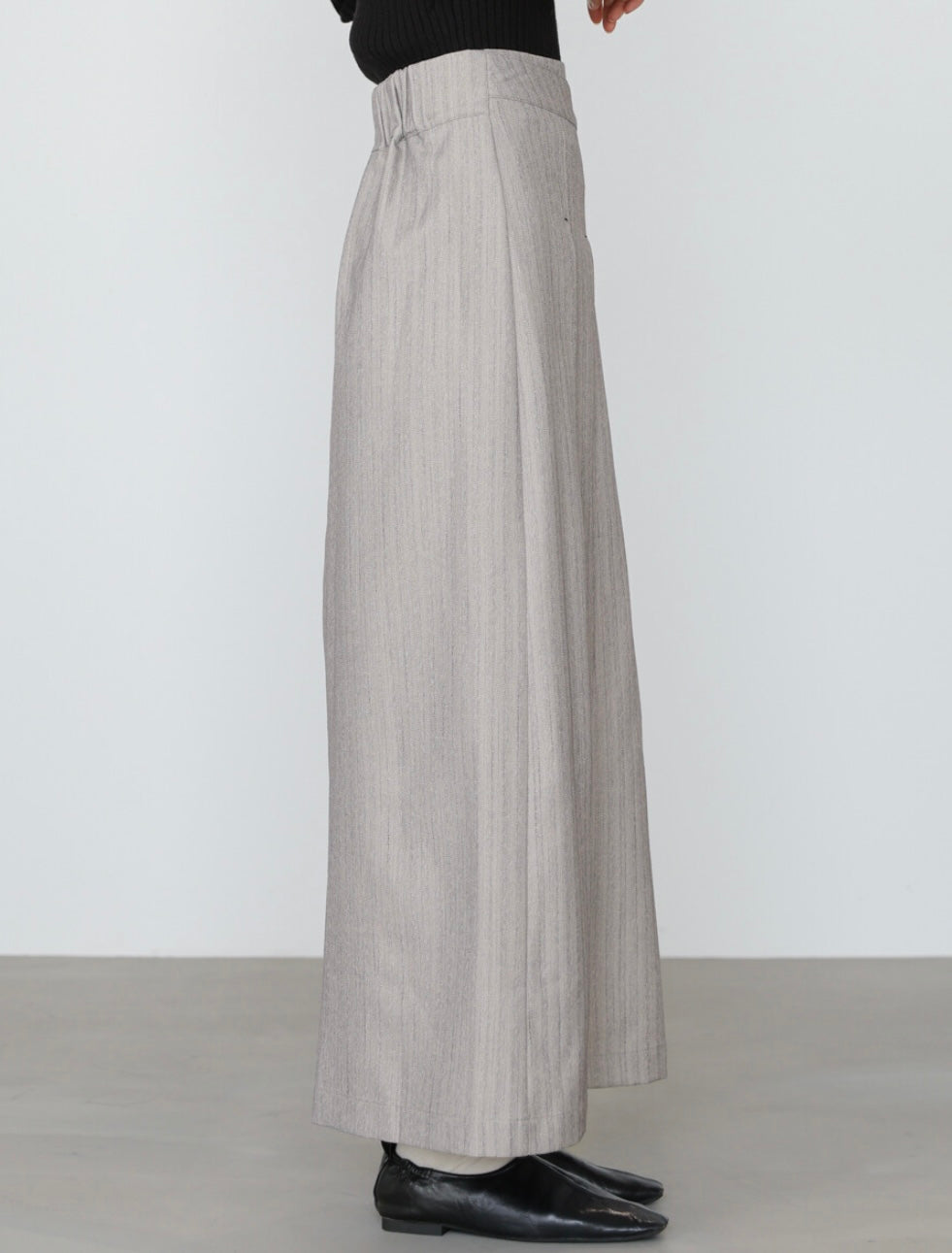 Bab Pinstripe Pleated Skirt with Diagonal Buttons