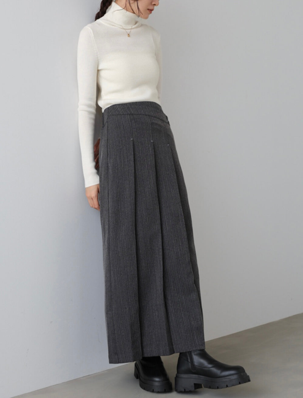 Bab Pinstripe Pleated Skirt with Diagonal Buttons