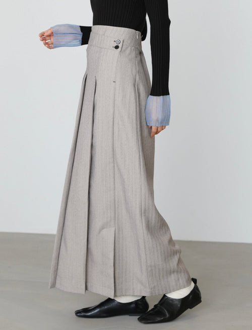 Bab Pinstripe Pleated Skirt with Diagonal Buttons M.Mood Minimal