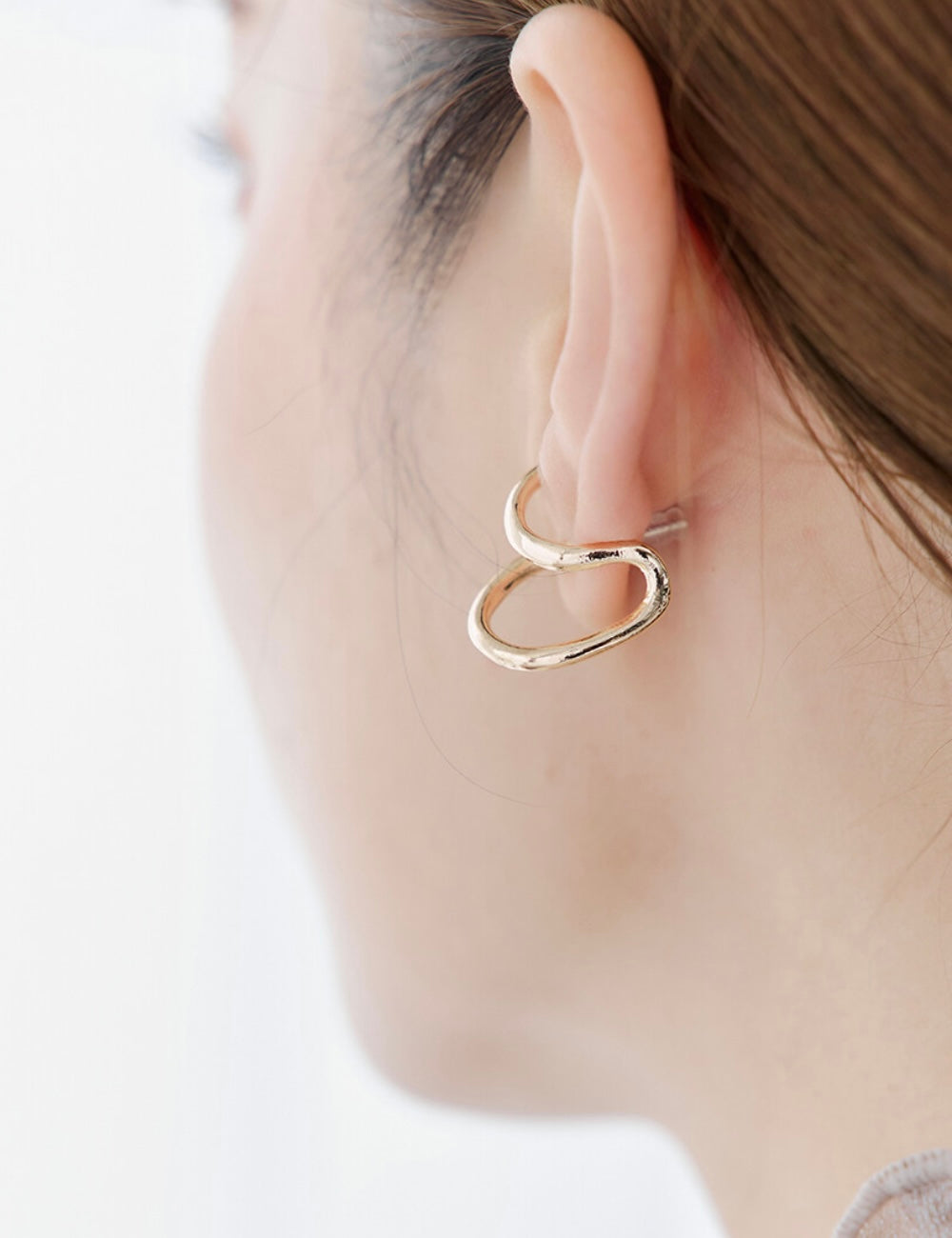 S-shape double hoop earrings