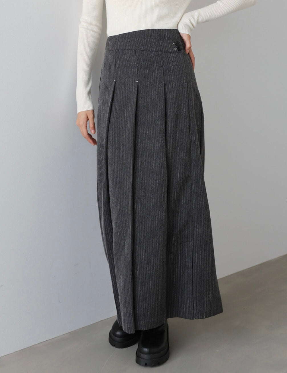 Bab Pinstripe Pleated Skirt with Diagonal Buttons